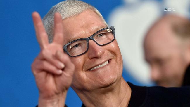 苹果CEO的年薪是普通员工的1447倍