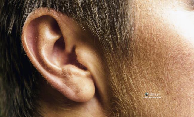 如何在不损伤鼓膜的情况下自然去除耳塞