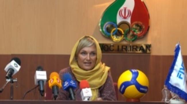 排球，亚历山德拉·坎佩德利伊朗新任教练:“我不会在体育馆戴面纱。”