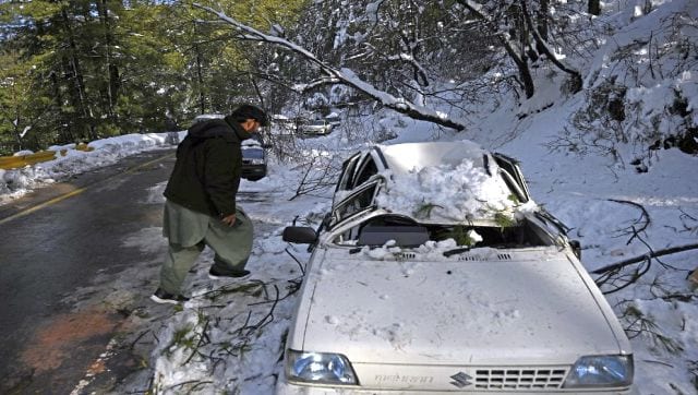 巴基斯坦暴风雪:在暴风雪造成22人死亡后，为什么当地人对政府感到愤怒
