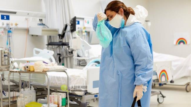 威尔士的新冠肺炎:约1万名NHS员工生病或自我隔离